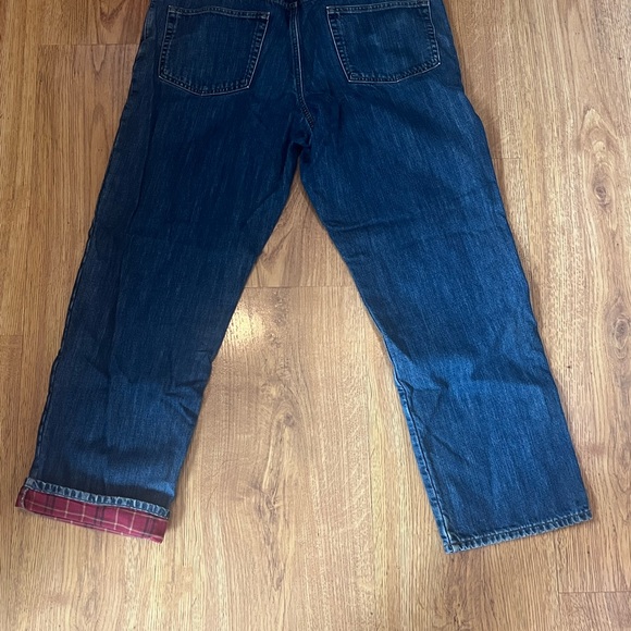 Eddie Bauer Men's Dark Blue LINED Straight Leg Jeans - Picture 2 of 5